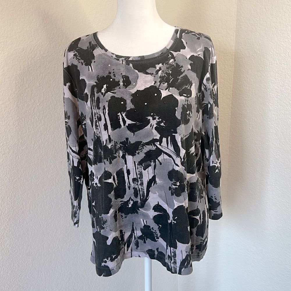 Nicki by Nicole Miller Abstract Floral Top ~ Size XL